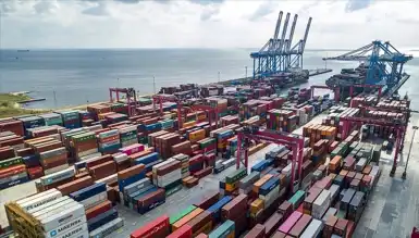Dış Ticaret Açığı Ekim Ayında Daraldı
