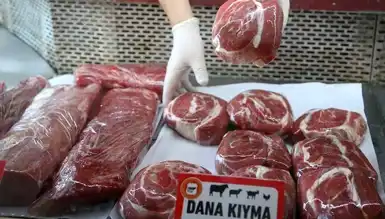 Ramazan'da Uygun Fiyatlı Kırmızı Et: 40 Bin Hayvan Alımı