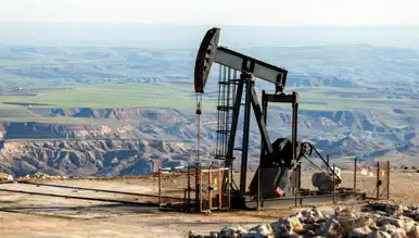 Ülke X, Petrolünü İndirimli Olarak Ülke Y'ye Satıyor